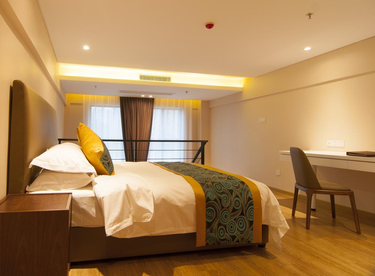 Home Plus Suite Hotel And Apartment Wuhan Exterior foto