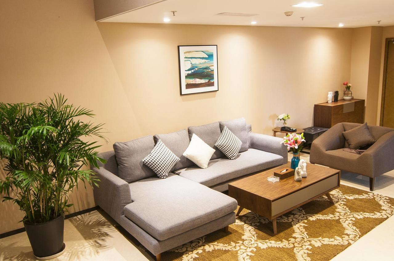 Home Plus Suite Hotel And Apartment Wuhan Exterior foto